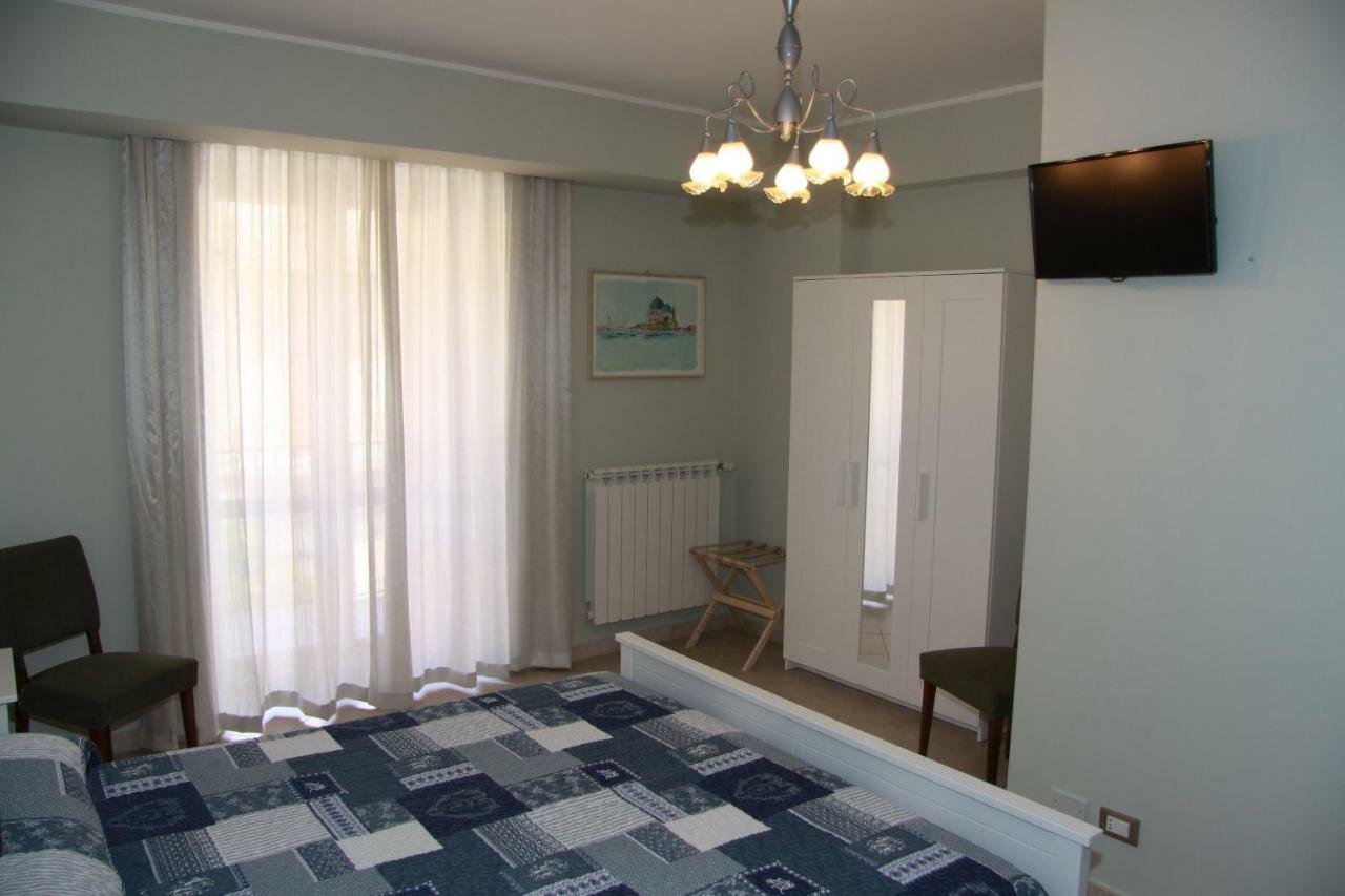 B&B Del Corso Самбука-ди-Сицилия Экстерьер фото